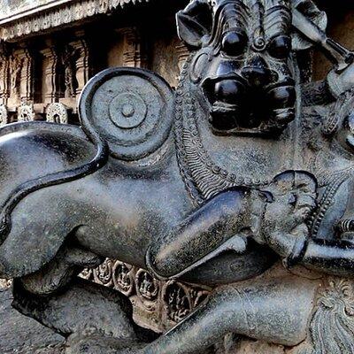 From Bengaluru: Private Tour Sravanbelgola, Belur & Halebidu