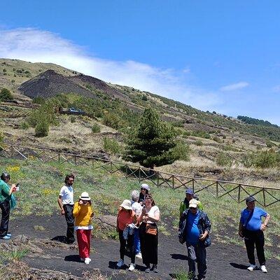 Catania: Etna Morning Jeep Tour