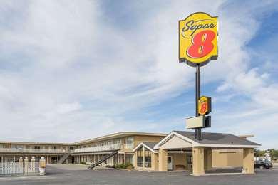 Super 8 By Wyndham Wells