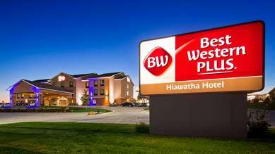 Best Western Plus Hiawatha Hotel