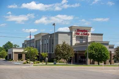 Hampton Inn & Suites