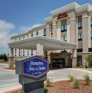 Hampton Inn & Suites by Hilton