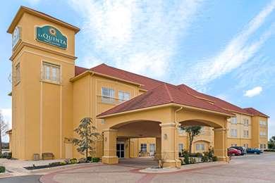 La Quinta Inn & Suites Shawnee