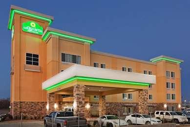 La Quinta Inn & Suites by Wyndham - Catoosa Route 66