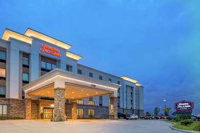 Hampton Inn & Suites