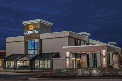 La Quinta Inn & Suites