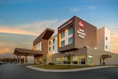 Best Western Plus St. John's Airport Hotel & Suites