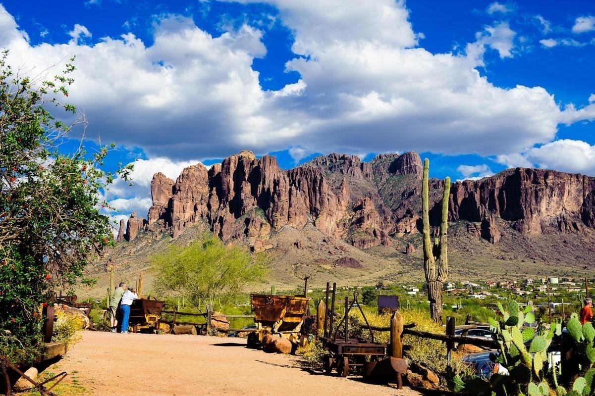 Apache Trail