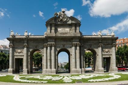 Alcalá Gate (Puerta de Alcalá)