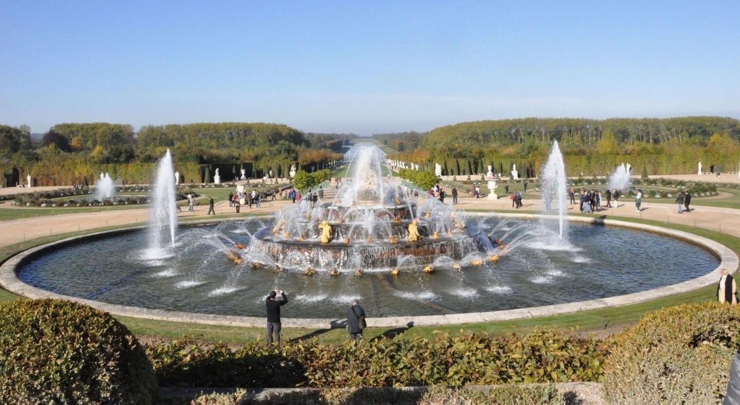 Versailles Fountains (Les Fontaines)