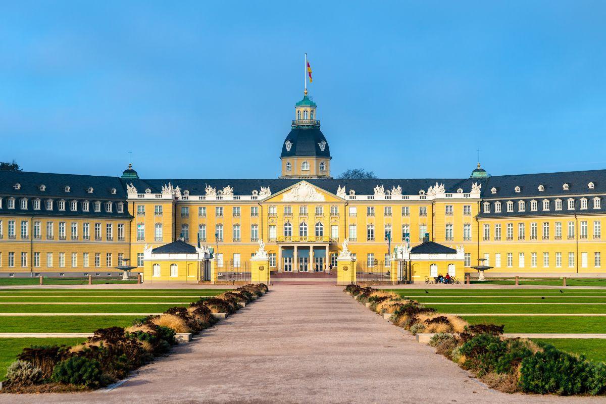 Karlsruhe Palace (Schloss Karlsruhe)