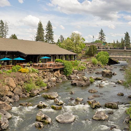 Riverhouse Lodge