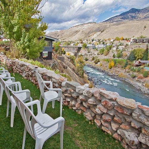 Yellowstone River Motel