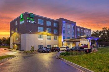 Holiday Inn Express & Suites Brigham City